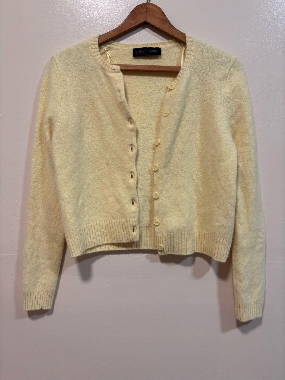Zara Pale Yellow Cozy Button-Front Women’s Cardigan M - Picture 2 of 4